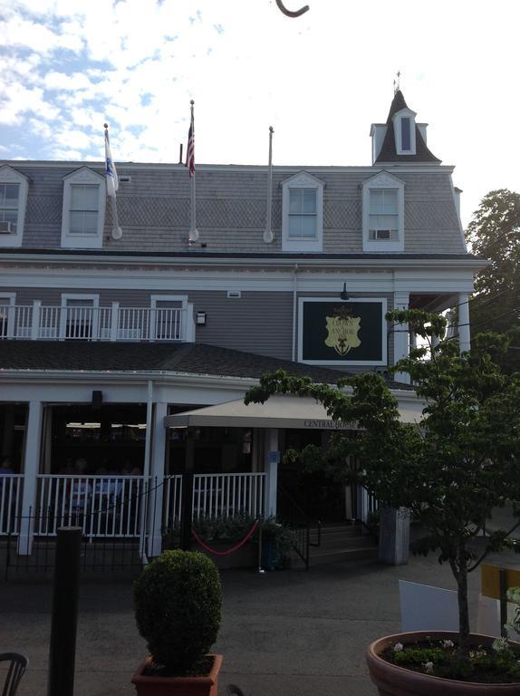 The Crown & Anchor Hotel Provincetown Exterior foto